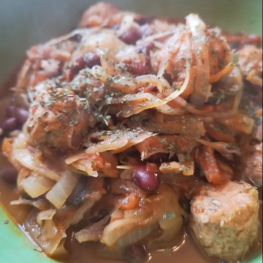 Steamy bigos stew with crafty kraut